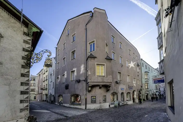 Historisches Altstadthaus in Hall