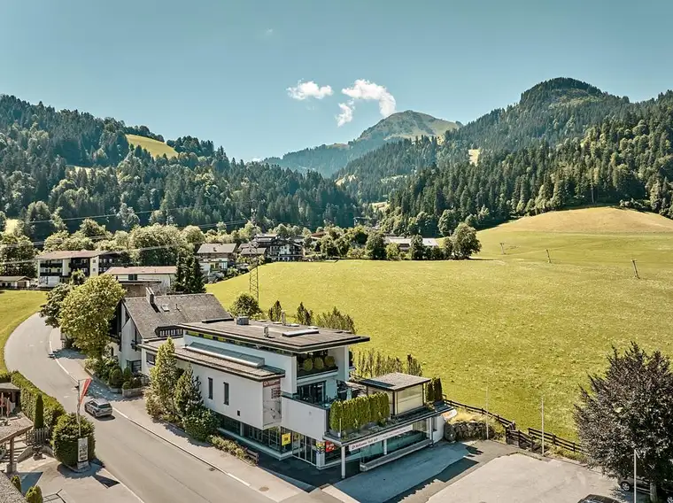 Ski-Verleih in TOP Lage mit exklusiver Penthouse-Wohnung