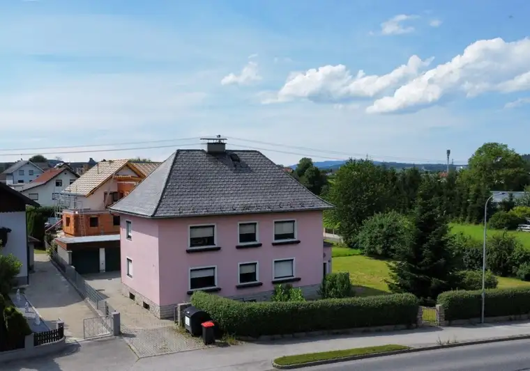Haus mit zwei Wohneinheiten - ideal für Familien und Vermieter - derzeit vermietet
