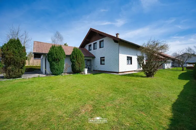 Perfektes Haus für die Familie mit großem Garten und Terrasse