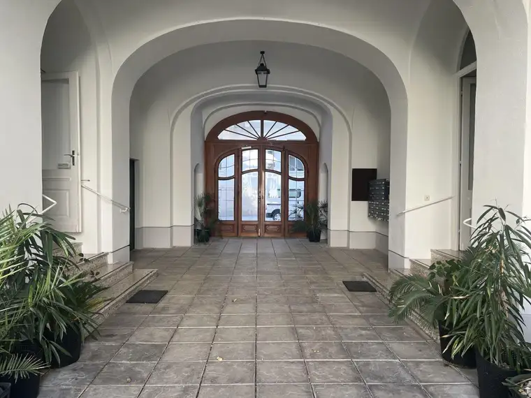 Bezugsfertige und exklusive Stadtwohnung - 2,5 Zimmer + 30m² Gartenterrasse - Zentrum Baden
