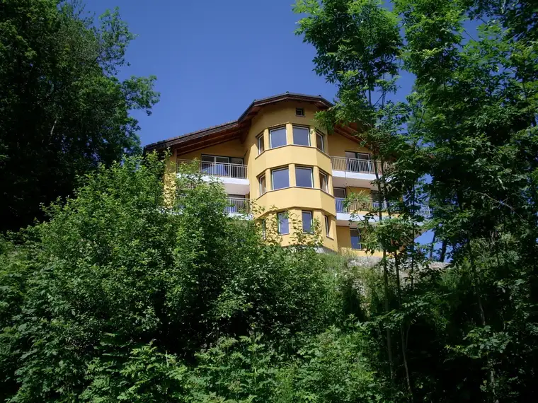 Wohnen und Arbeiten in Traumlage - Öko-Villa für Praxis, Seminarhaus oder Mehrgenerationenwohnen