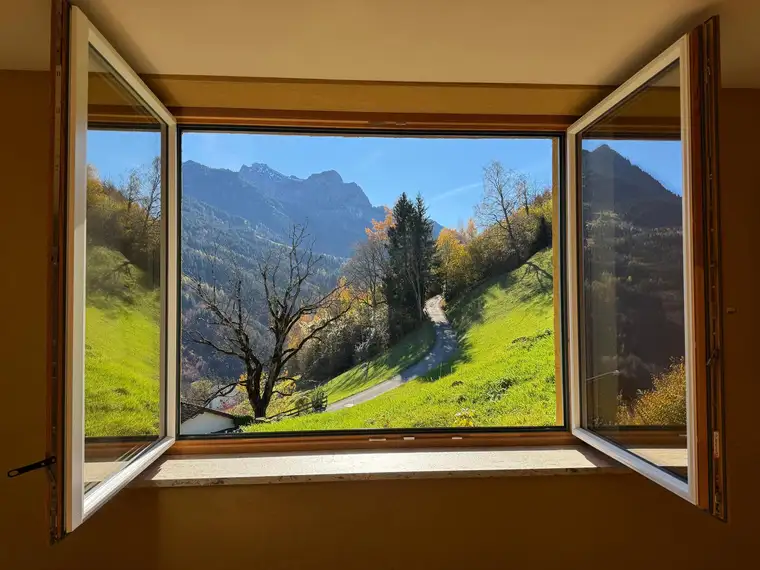 Wohnen und Arbeiten in Traumlage - Öko-Villa für Praxis, Seminarhaus oder Mehrgenerationenwohnen