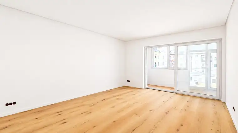 Erstbezug nach Sanierung: Helle 3-Zimmer-Wohnung mit Loggia, Balkon und direktem Liftzugang!