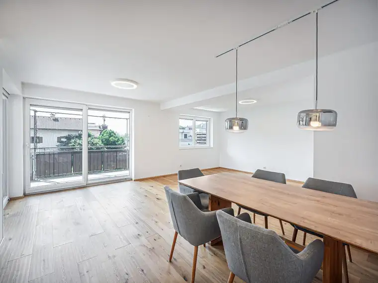 Moderne 3-Zimmer-Wohnung mit sonnigem Westbalkon in Weer!