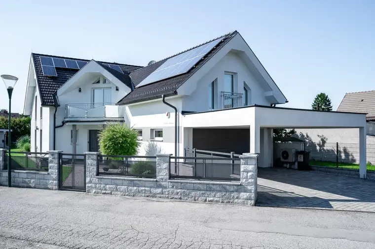 HERZKLOPFEN! NEUWERTIGES, TRAUMHAFTES EINFAMILIENHAUS IN LICHTENWÖRTH MIT GARTEN UND POOL