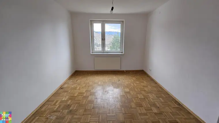 Günstige zwei Zimmer- Genossenschaftswohnung in Zentrumsnähe