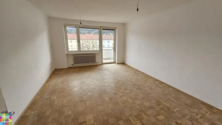 Erstbezug nach Sanierung - 3- Zimmerwohnung mit Loggia