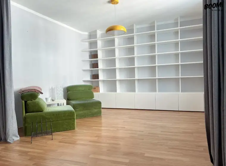 Lichtdurchflutete Wohnung in Bestlage Piaristengasse