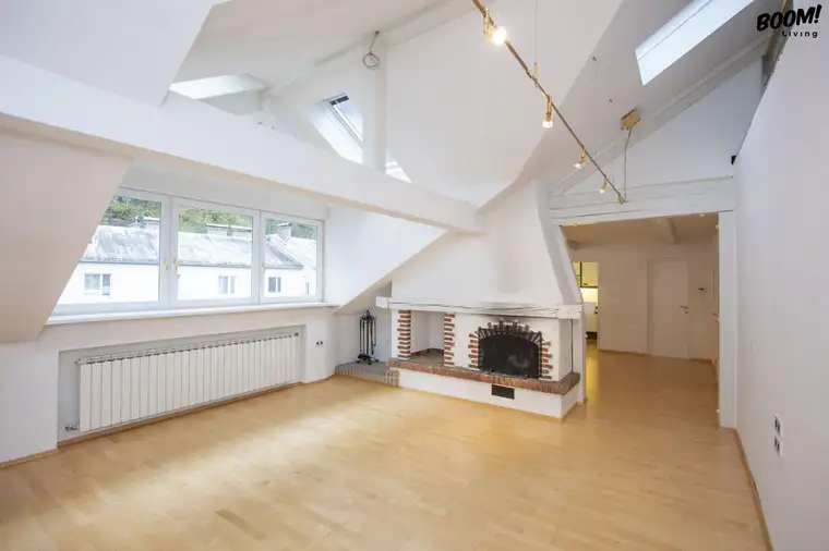 Exklusive Dachgeschoss Wohnung im Chalet-Stil in bester Lage von Salzburg