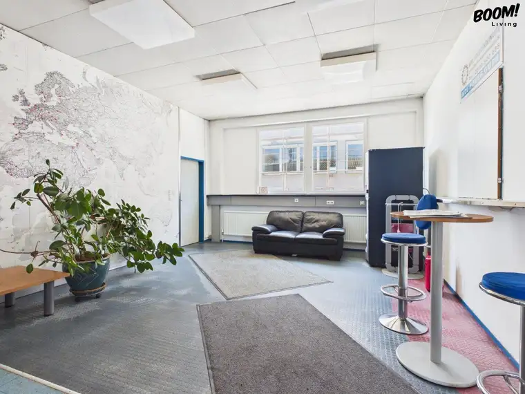 Kostensicherheit in 1230 Wien: Helle 24 m² Büro-/Praxisfläche inkl. Strom &amp; Heizung