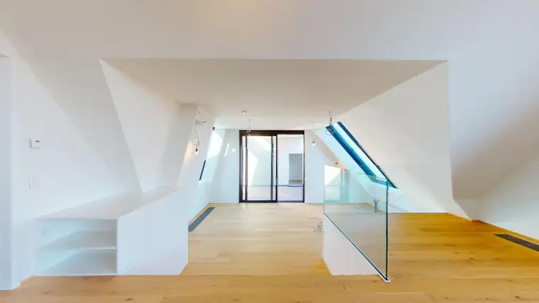 Amir Oliver Tarab, WOLF & SOHN Immobilien GmbH