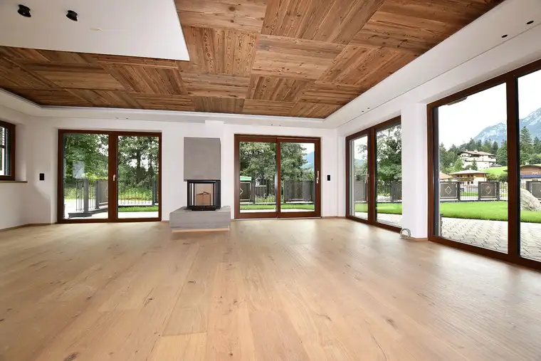 Ute Prey, LEGEND IMMOBILIEN Ute Prey e. U.