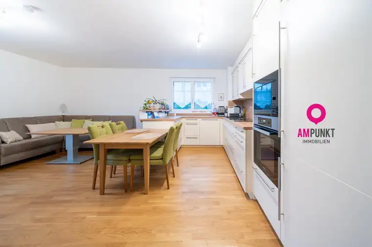 Smarter Grundriss, großer Garten &amp; Tiefgarage: Ihre 3-Zimmer-Wohnung in Seekirchen