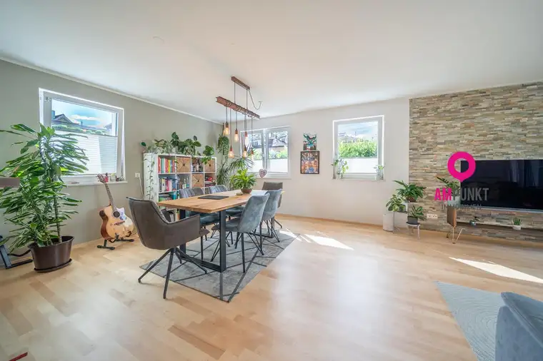 Ruhe genießen. Stadt spüren. Ihre Garten-Maisonette in der Josefiau.