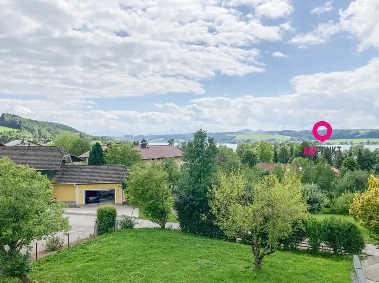 Mattsee: Exklusiver Erstbezug mit Panorama-Seeblick und privatem Garten