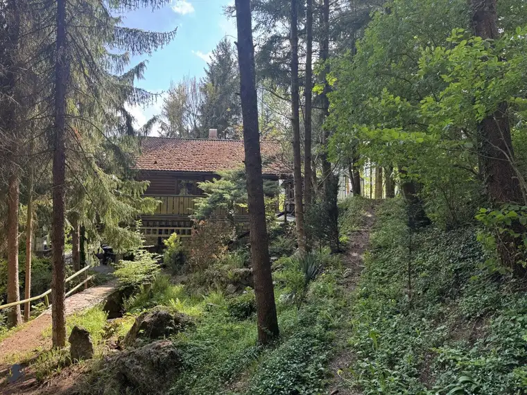 Kleines Juwel in Niederösterreich - Blockhaus mit Fischteich
