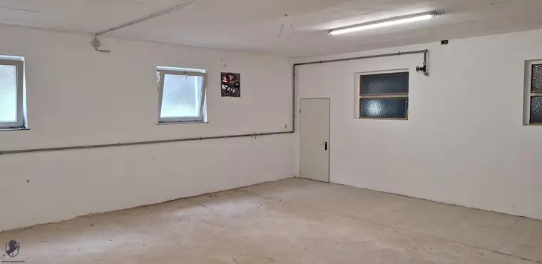 Lagerfläche 94 m² zu vermieten in Wulkaprodersdorf.