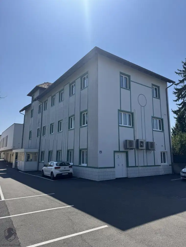 Barrierefreie Praxisfläche im 2. OG nahe Zentrum Tulln