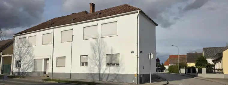 +++JETZT ZUGREIFEN : EIN MEHRFAMILIENHAUS mit - 3 EINGÄNGE -zum Sanieren und Renovieren. !!! € 262.000,-- VB +++mit Garten und in guter Lage zu verkaufen +++