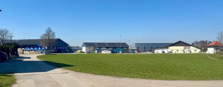Liegenschaft an der B156