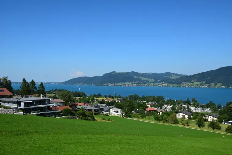 Großzügiges Penthouse mit wunderbarem Seeblick