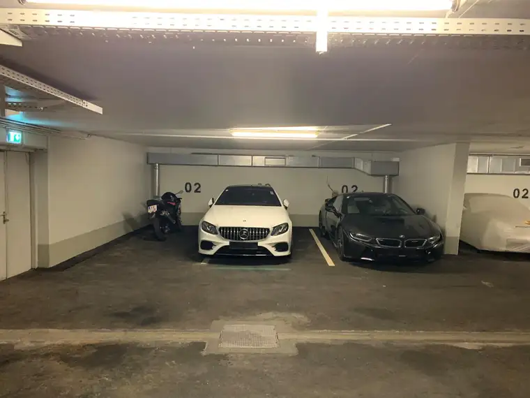 2 Tiefgaragen-Abstellplatz zu vermieten