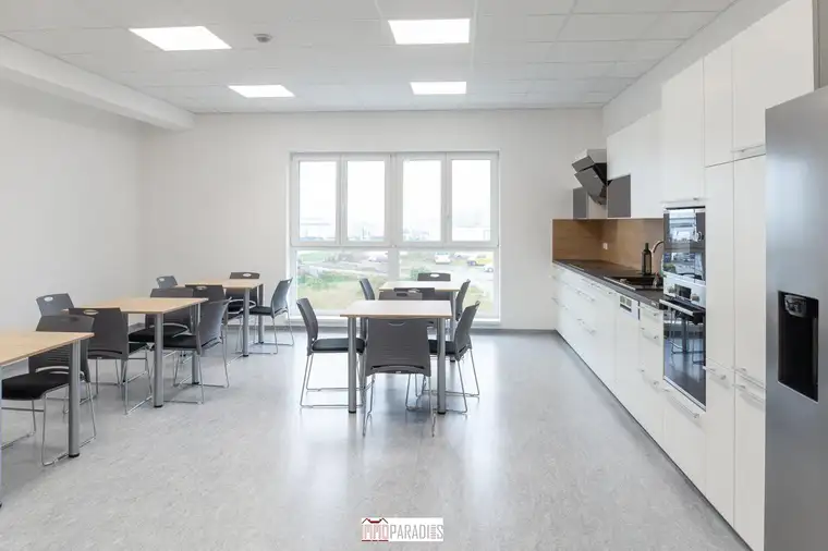 IHR NEUER REPRÄSENTATIVER FIRMENSITZ! MODERNE BÜRO-, VERKAUFS- UND LAGERFLÄCHEN MIT TOP-AUSSTATTUNG