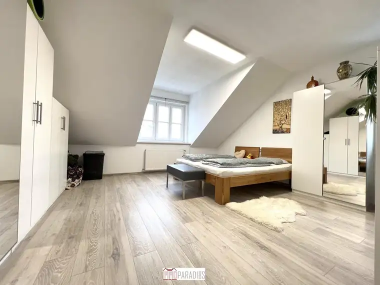 Dachgeschoßwohnung inkl. KFZ Abstellplatz