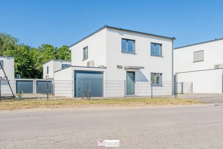 Exklusives Wohnen am Waldrand – „Am Steinriegl 80“