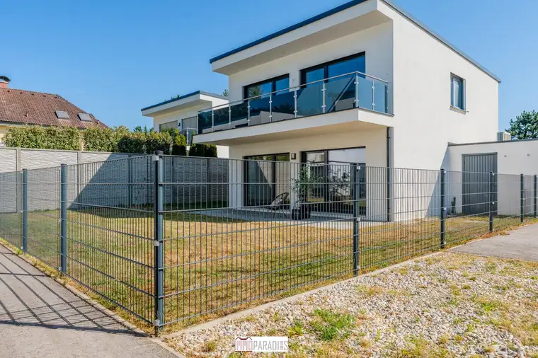 Exklusives Wohnen am Waldrand – „Am Steinriegl 80“