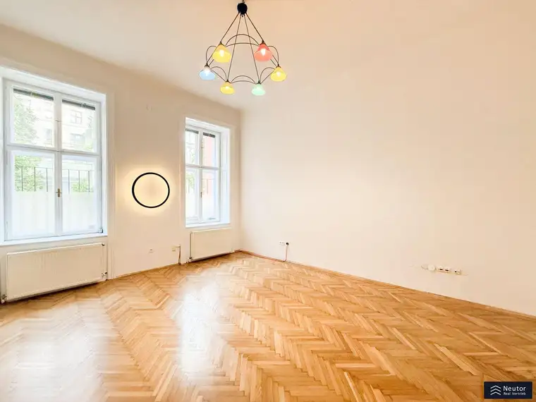 BÜROFLÄCHE - EXQUISITES ALTBAUJUWEL - 2,5-ZIMMER - LICHTDURCHFLUTET - IM HERZEN DES 9. WIENER GEMEINDEBEZIRKS