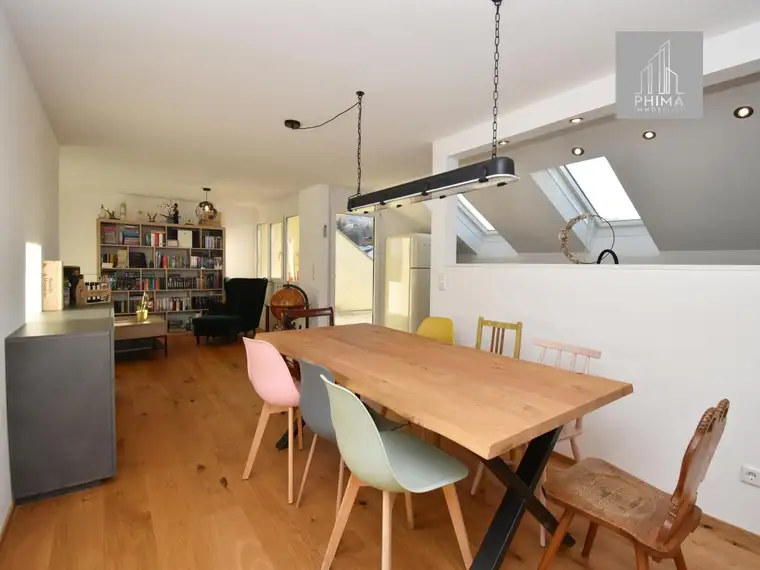 Moderne 6-Zimmer Dachgeschosswohnung mit reichlich Platz