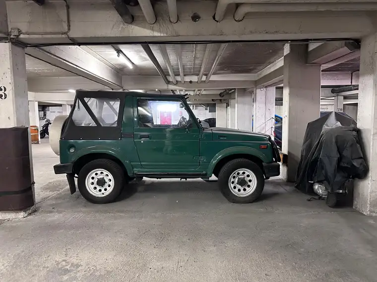 TIEFGARAGENABSTELLPLATZ NÄHE DEZ - INNSBRUCK