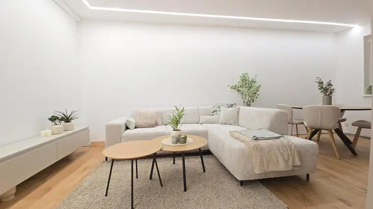 Moderne 3,5-Zimmer Wohnung mit Lift und Parkett in Wels