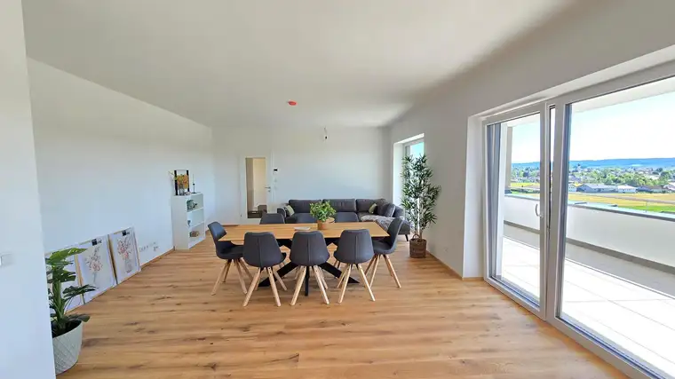 Barrierefreie 3-Zimmer Neubauwohnung mit Balkon