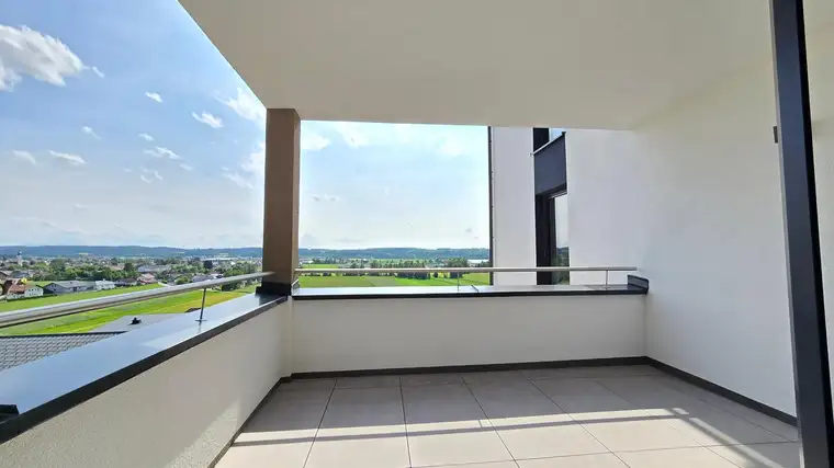 Hochwertige 3-Zimmer Wohnung mit großzügigen Balkon