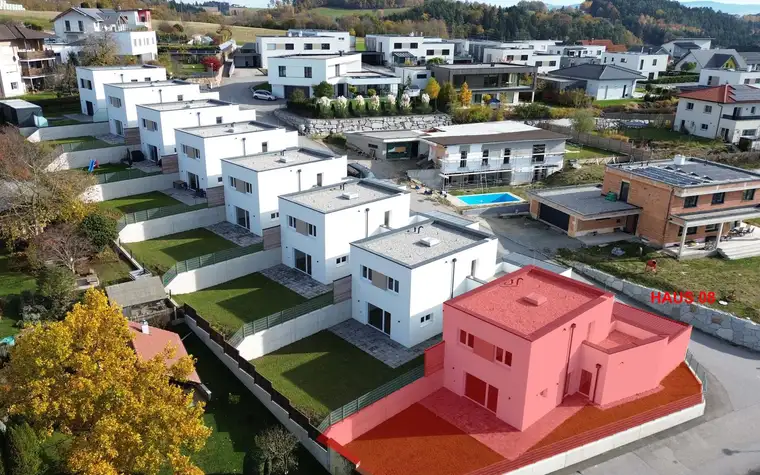 WOHNEN AM SONNENFELD / Reihenhausanlage / Haus 08