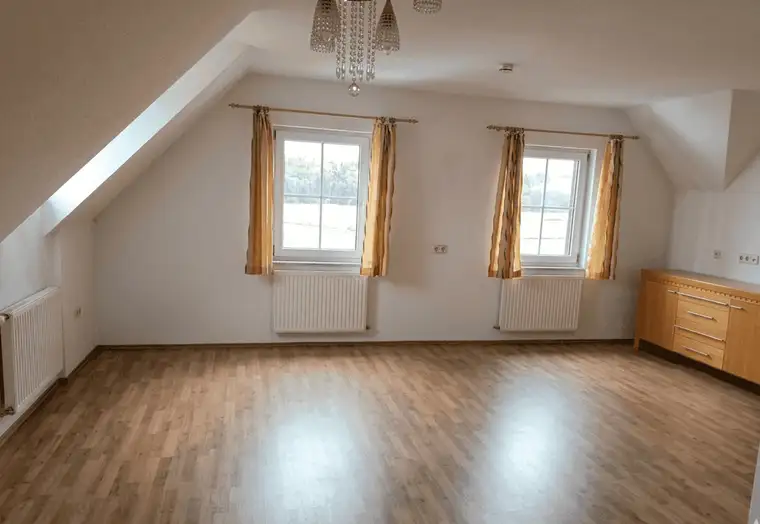 TOLLE RAUMAUFTEILUNG! 2-ZIMMER-WOHNUNG NAHE KAINDORF BEI HARTBERG
