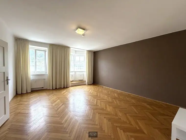 226 IMMOBILIEN | Unternehmer aufgepasst: Zentrales BÜRO in BESTLAGE zur Miete