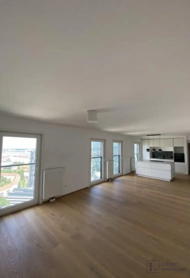 Moderne Wohnung im 33. Stock mit traumhaftem Blick über ganz Wien