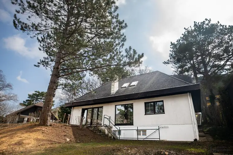 Exklusives Grundstück in Hinterbrühl - Top Lage mit Potenzial für Neubau oder Sanierung