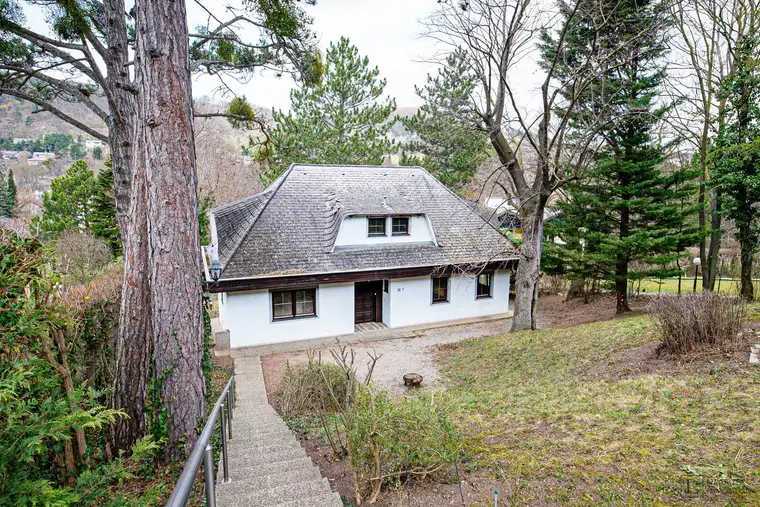 Exklusives Grundstück in Hinterbrühl - Top Lage mit Potenzial für Neubau oder Sanierung