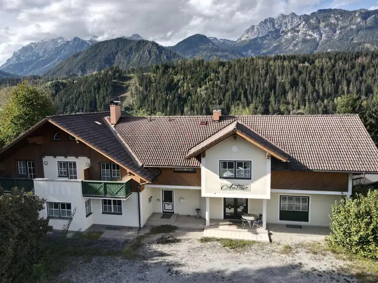 Dieter Marker, Marker Immobilien GmbH