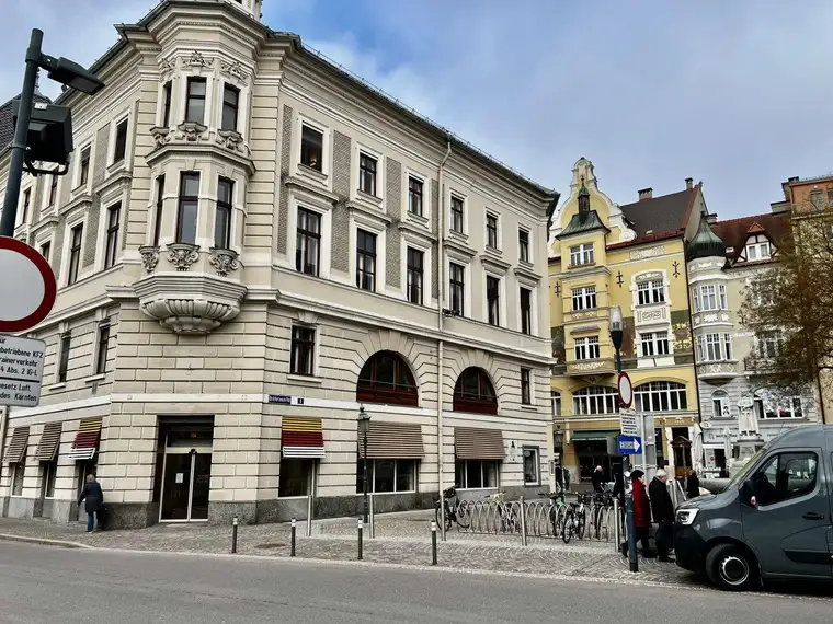 TOP-LOCATION am NEUEN PLATZ in Klagenfurt zu vermieten !