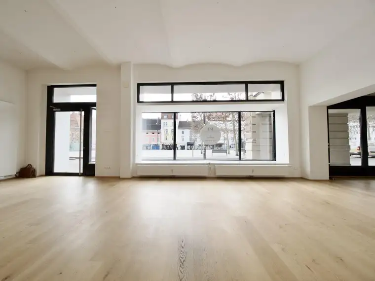 Exklusive Büro- und Repräsentationsfläche direkt am Neuen Platz zu MIETEN !