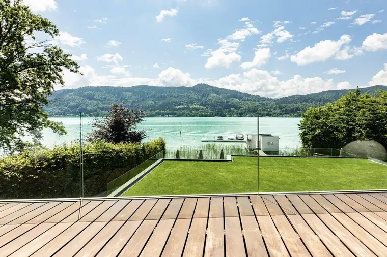 Traumhaftes Luxus-Apartment direkt am Wörthersee inklusive Liegeplatz für Motorboot und Tiefgarage