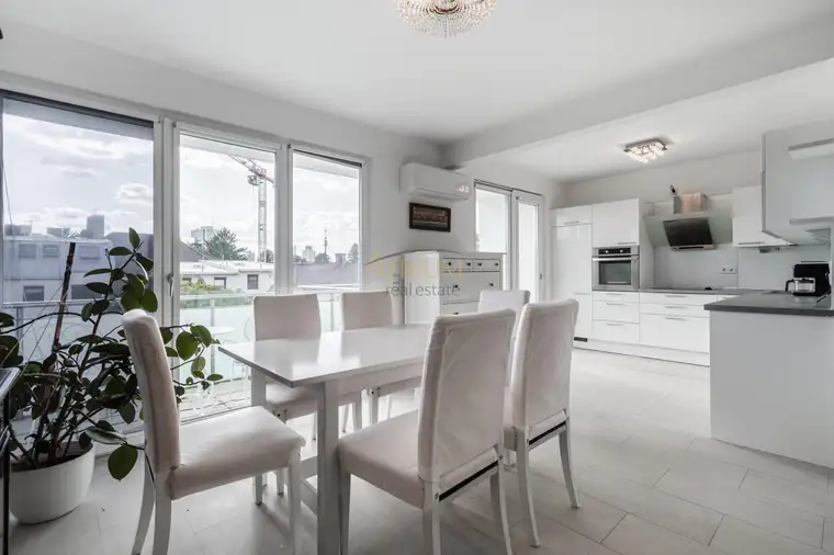 NEUER PREIS!!! 2-Zi-Wohnung mit Terrasse, Balkon und PKW- Stellplatz - an der Alten Donau
