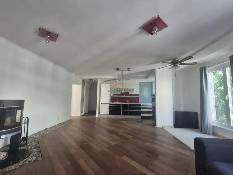 Provisionsfreie 2-Zimmer Wohnung am Bahnhof Floridsdorf , mit Kamin und Aufzug