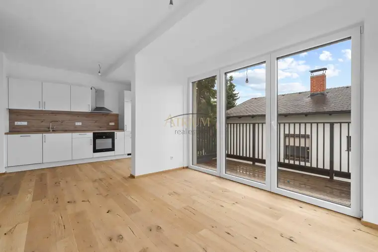 Ruhige Grünlage eine echte Wohlfühloase. Angenehme Atmosphäre machen diese Lage zu einem kleinen Paradies .Erstbezug – moderne 2-Zimmer-Wohnung mit Balkon &amp; Fernblick - Auf Baurechtsgrund errichtet!